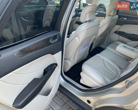 Бежевый Линкольн МКС, объемом двигателя 2.3 л и пробегом 104 тыс. км за 17000 $, фото 16 на Automoto.ua