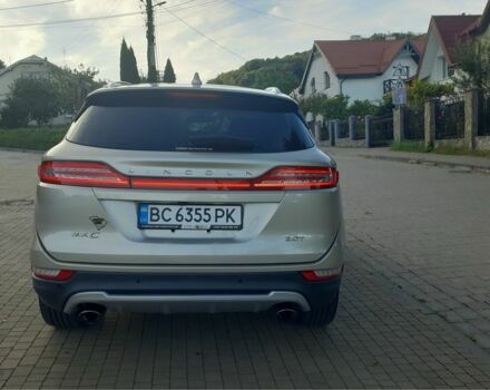 Бежевый Линкольн МКС, объемом двигателя 2 л и пробегом 115 тыс. км за 16200 $, фото 5 на Automoto.ua