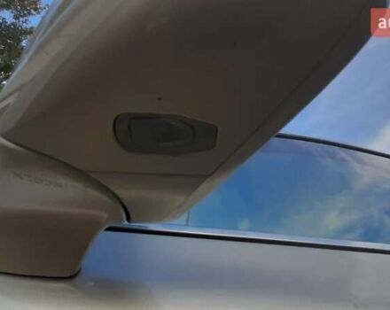 Бежевий Лінкольн МКС, об'ємом двигуна 2 л та пробігом 115 тис. км за 17500 $, фото 35 на Automoto.ua