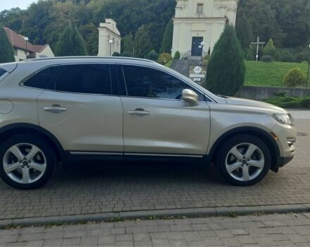 Бежевый Линкольн МКС, объемом двигателя 2 л и пробегом 115 тыс. км за 16200 $, фото 3 на Automoto.ua