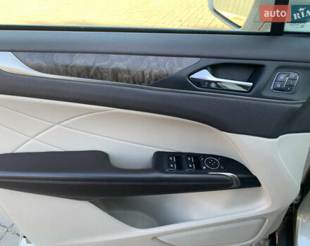 Бежевый Линкольн МКС, объемом двигателя 2.3 л и пробегом 104 тыс. км за 17000 $, фото 10 на Automoto.ua