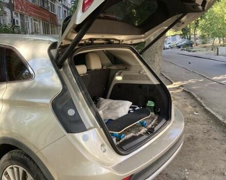 Бежевий Лінкольн МКС, об'ємом двигуна 2 л та пробігом 71 тис. км за 19000 $, фото 10 на Automoto.ua