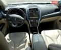 Бежевий Лінкольн МКС, об'ємом двигуна 2 л та пробігом 115 тис. км за 17500 $, фото 46 на Automoto.ua