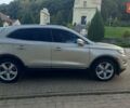 Бежевий Лінкольн МКС, об'ємом двигуна 2 л та пробігом 115 тис. км за 17500 $, фото 7 на Automoto.ua
