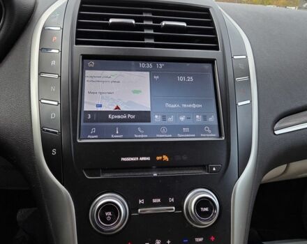 Бежевый Линкольн МКС, объемом двигателя 2 л и пробегом 88 тыс. км за 466 $, фото 3 на Automoto.ua