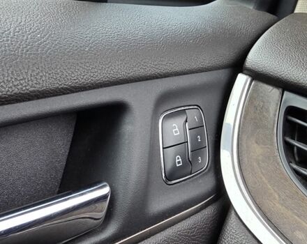 Бежевый Линкольн МКС, объемом двигателя 2 л и пробегом 88 тыс. км за 466 $, фото 4 на Automoto.ua