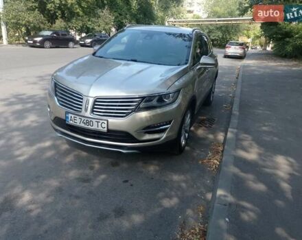 Бежевий Лінкольн МКС, об'ємом двигуна 2 л та пробігом 130 тис. км за 12000 $, фото 1 на Automoto.ua