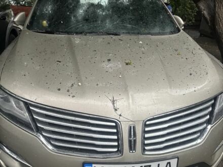 Бежевый Линкольн МКС, объемом двигателя 2 л и пробегом 90 тыс. км за 10000 $, фото 1 на Automoto.ua