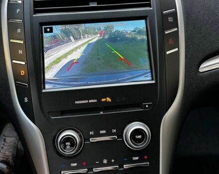 Черный Линкольн МКС, объемом двигателя 2 л и пробегом 118 тыс. км за 16000 $, фото 2 на Automoto.ua