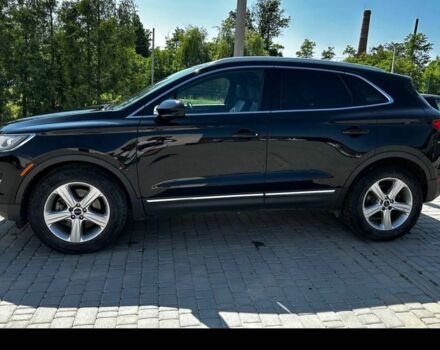 Черный Линкольн МКС, объемом двигателя 2 л и пробегом 118 тыс. км за 16000 $, фото 1 на Automoto.ua