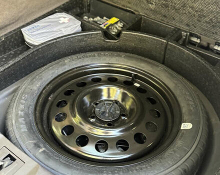 Черный Линкольн МКС, объемом двигателя 2 л и пробегом 161 тыс. км за 12500 $, фото 14 на Automoto.ua