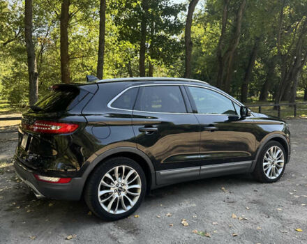 Черный Линкольн МКС, объемом двигателя 2 л и пробегом 161 тыс. км за 12500 $, фото 1 на Automoto.ua