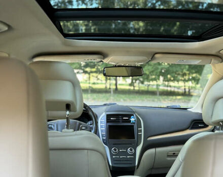 Черный Линкольн МКС, объемом двигателя 2 л и пробегом 161 тыс. км за 12500 $, фото 22 на Automoto.ua