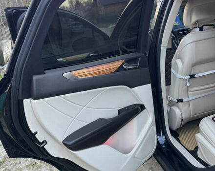 Черный Линкольн МКС, объемом двигателя 2 л и пробегом 227 тыс. км за 15000 $, фото 7 на Automoto.ua