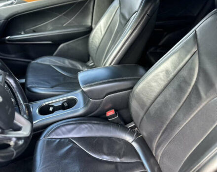 Черный Линкольн МКС, объемом двигателя 2 л и пробегом 202 тыс. км за 14800 $, фото 6 на Automoto.ua