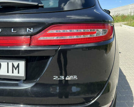 Черный Линкольн МКС, объемом двигателя 2.3 л и пробегом 200 тыс. км за 11800 $, фото 5 на Automoto.ua