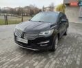 Черный Линкольн МКС, объемом двигателя 2 л и пробегом 62 тыс. км за 15200 $, фото 1 на Automoto.ua