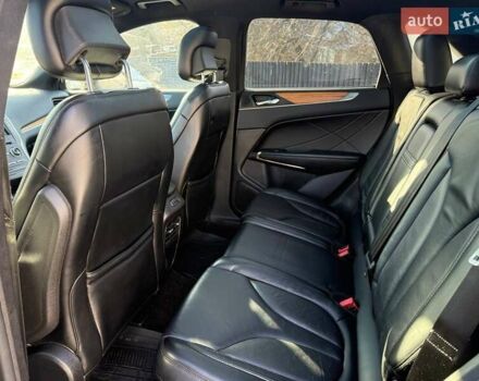 Черный Линкольн МКС, объемом двигателя 0 л и пробегом 161 тыс. км за 9600 $, фото 11 на Automoto.ua