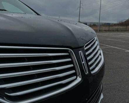 Черный Линкольн МКС, объемом двигателя 2 л и пробегом 165 тыс. км за 14500 $, фото 4 на Automoto.ua