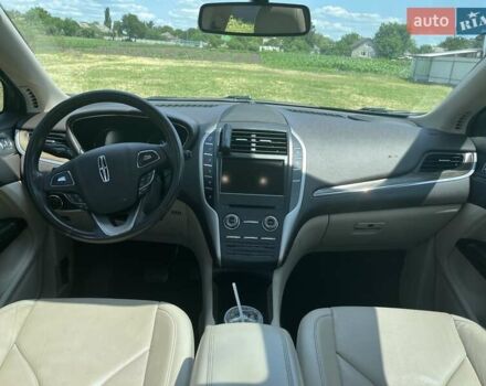 Чорний Лінкольн МКС, об'ємом двигуна 2 л та пробігом 165 тис. км за 18000 $, фото 8 на Automoto.ua