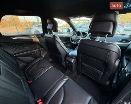 Чорний Лінкольн МКС, об'ємом двигуна 0 л та пробігом 198 тис. км за 10500 $, фото 11 на Automoto.ua