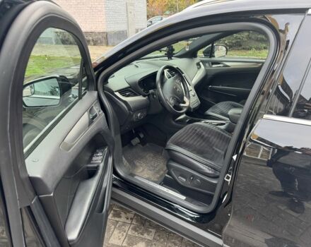 Черный Линкольн МКС, объемом двигателя 2 л и пробегом 77 тыс. км за 18000 $, фото 5 на Automoto.ua