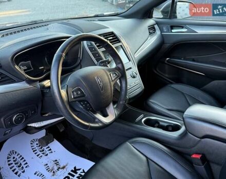 Чорний Лінкольн МКС, об'ємом двигуна 0 л та пробігом 198 тис. км за 10500 $, фото 18 на Automoto.ua