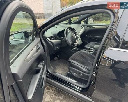 Черный Линкольн МКС, объемом двигателя 2 л и пробегом 77 тыс. км за 18000 $, фото 4 на Automoto.ua