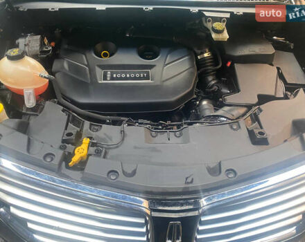 Черный Линкольн МКС, объемом двигателя 2 л и пробегом 165 тыс. км за 14500 $, фото 10 на Automoto.ua