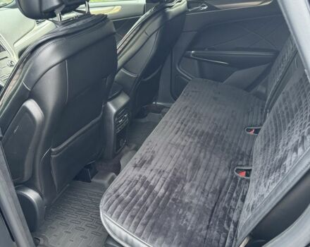 Черный Линкольн МКС, объемом двигателя 2 л и пробегом 77 тыс. км за 18000 $, фото 6 на Automoto.ua