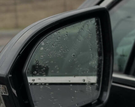 Черный Линкольн МКС, объемом двигателя 2 л и пробегом 165 тыс. км за 14500 $, фото 6 на Automoto.ua