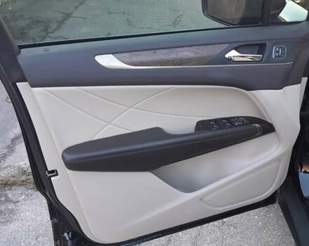 Черный Линкольн МКС, объемом двигателя 2 л и пробегом 79 тыс. км за 18300 $, фото 8 на Automoto.ua