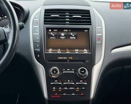 Черный Линкольн МКС, объемом двигателя 2 л и пробегом 161 тыс. км за 17500 $, фото 32 на Automoto.ua