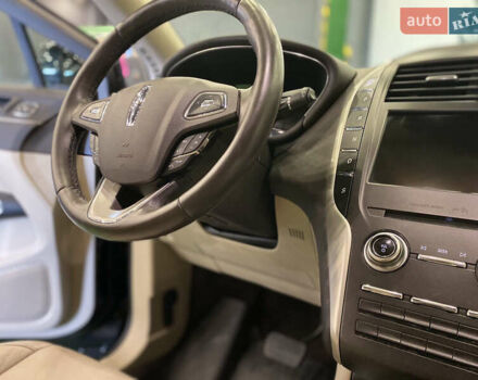 Чорний Лінкольн МКС, об'ємом двигуна 2 л та пробігом 148 тис. км за 16200 $, фото 34 на Automoto.ua