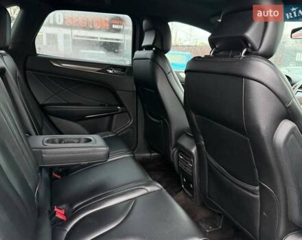 Черный Линкольн МКС, объемом двигателя 2 л и пробегом 161 тыс. км за 17500 $, фото 19 на Automoto.ua