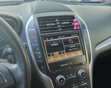 Черный Линкольн МКС, объемом двигателя 2 л и пробегом 100 тыс. км за 18300 $, фото 8 на Automoto.ua