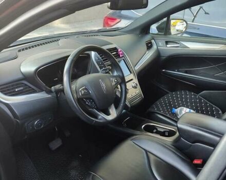 Черный Линкольн МКС, объемом двигателя 2 л и пробегом 100 тыс. км за 18300 $, фото 5 на Automoto.ua