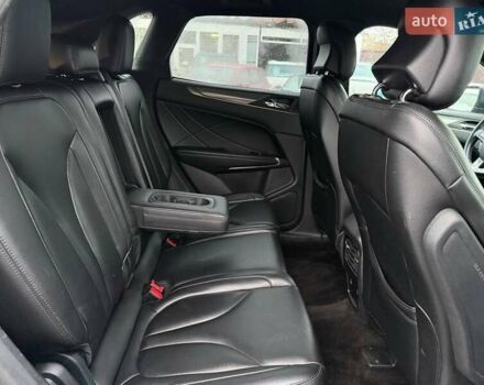 Черный Линкольн МКС, объемом двигателя 2 л и пробегом 161 тыс. км за 17500 $, фото 18 на Automoto.ua