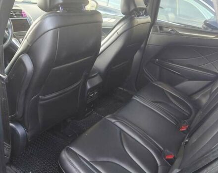 Черный Линкольн МКС, объемом двигателя 2 л и пробегом 100 тыс. км за 18300 $, фото 6 на Automoto.ua