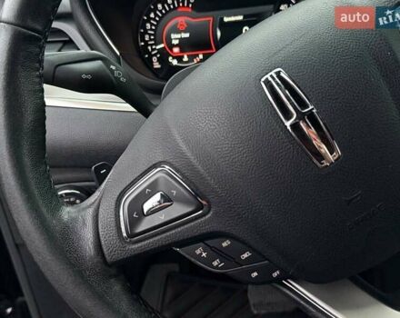 Черный Линкольн МКС, объемом двигателя 2 л и пробегом 161 тыс. км за 17500 $, фото 29 на Automoto.ua