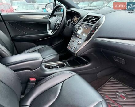 Черный Линкольн МКС, объемом двигателя 2 л и пробегом 161 тыс. км за 17500 $, фото 21 на Automoto.ua