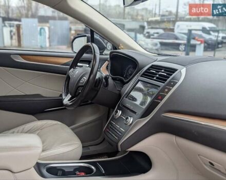 Черный Линкольн МКС, объемом двигателя 2 л и пробегом 86 тыс. км за 20300 $, фото 20 на Automoto.ua