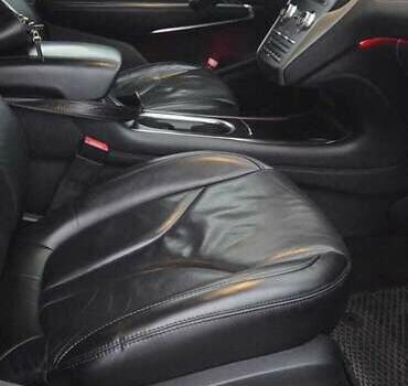 Чорний Лінкольн МКС, об'ємом двигуна 2 л та пробігом 95 тис. км за 20000 $, фото 23 на Automoto.ua