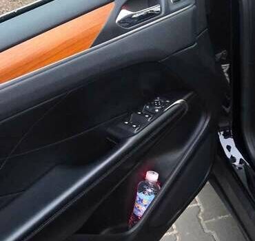 Чорний Лінкольн МКС, об'ємом двигуна 2 л та пробігом 95 тис. км за 20000 $, фото 25 на Automoto.ua