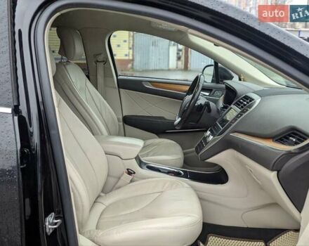 Черный Линкольн МКС, объемом двигателя 2 л и пробегом 86 тыс. км за 20300 $, фото 19 на Automoto.ua