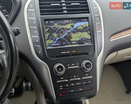 Черный Линкольн МКС, объемом двигателя 2 л и пробегом 86 тыс. км за 20300 $, фото 22 на Automoto.ua