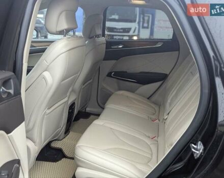 Черный Линкольн МКС, объемом двигателя 2 л и пробегом 86 тыс. км за 20300 $, фото 14 на Automoto.ua