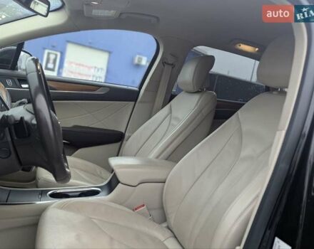 Черный Линкольн МКС, объемом двигателя 2 л и пробегом 86 тыс. км за 20300 $, фото 8 на Automoto.ua