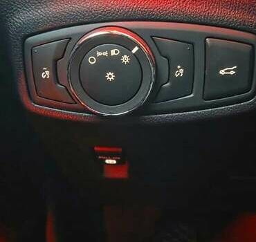 Чорний Лінкольн МКС, об'ємом двигуна 2 л та пробігом 95 тис. км за 20000 $, фото 14 на Automoto.ua