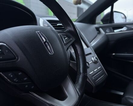 Фиолетовый Линкольн МКС, объемом двигателя 2 л и пробегом 170 тыс. км за 14300 $, фото 5 на Automoto.ua